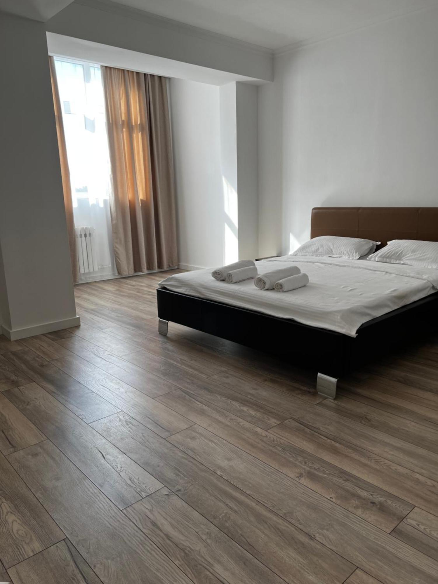 Hyat Apartment Bishkek Exterior photo